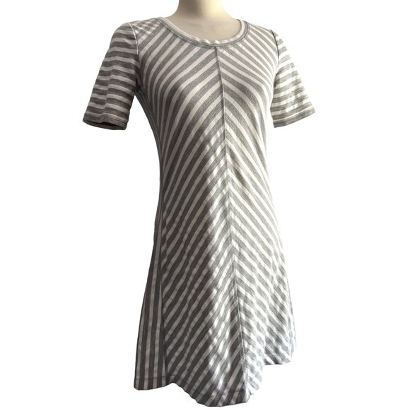 T by Talbots Striped A Line Dress Sz Small Petite Womens Short Sleeve Gray & Whi - Picture 9 of 16